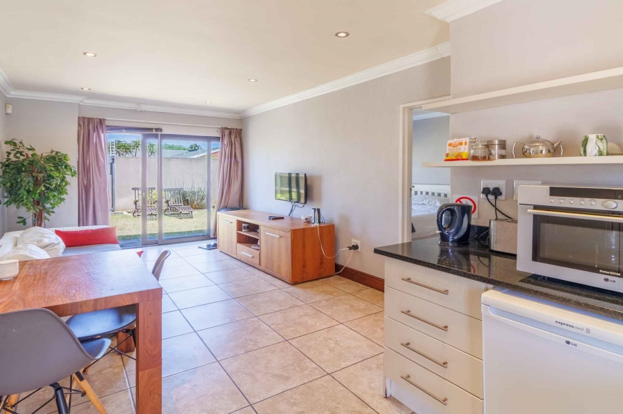 1 Bedroom Property for Sale in Table View Western Cape